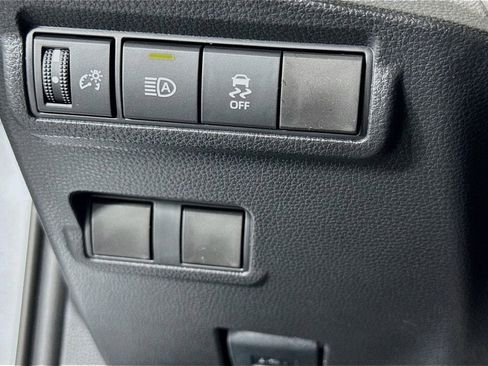 Used 2026 Toyota Corolla Cross L FWD image 12