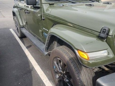 Used 2022 Jeep Wrangler Unlimited Sahara w/ Cold Weather Group AWD/4WD image 2