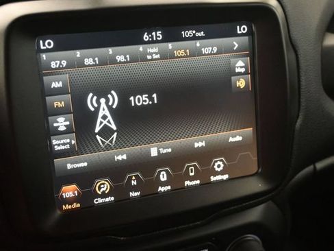 Used 2023 Jeep Renegade Trailhawk AWD/4WD image 14