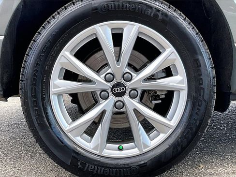 Used 2025 Audi Q3 2.0T Premium image 35