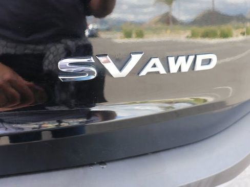 Used 2023 Nissan Rogue SV image 7