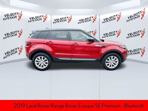 Used 2019 Land Rover Range Rover Evoque SE Premium AWD/4WD image 2