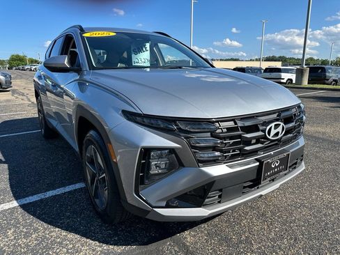 Used 2025 Hyundai Tucson SEL AWD/4WD image 16