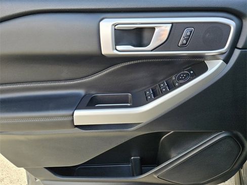 Used 2023 Ford Explorer XLT w/ Equipment Group 202A image 24