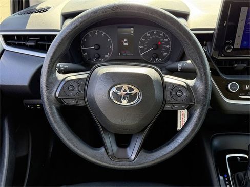 Certified 2025 Toyota Corolla LE image 13