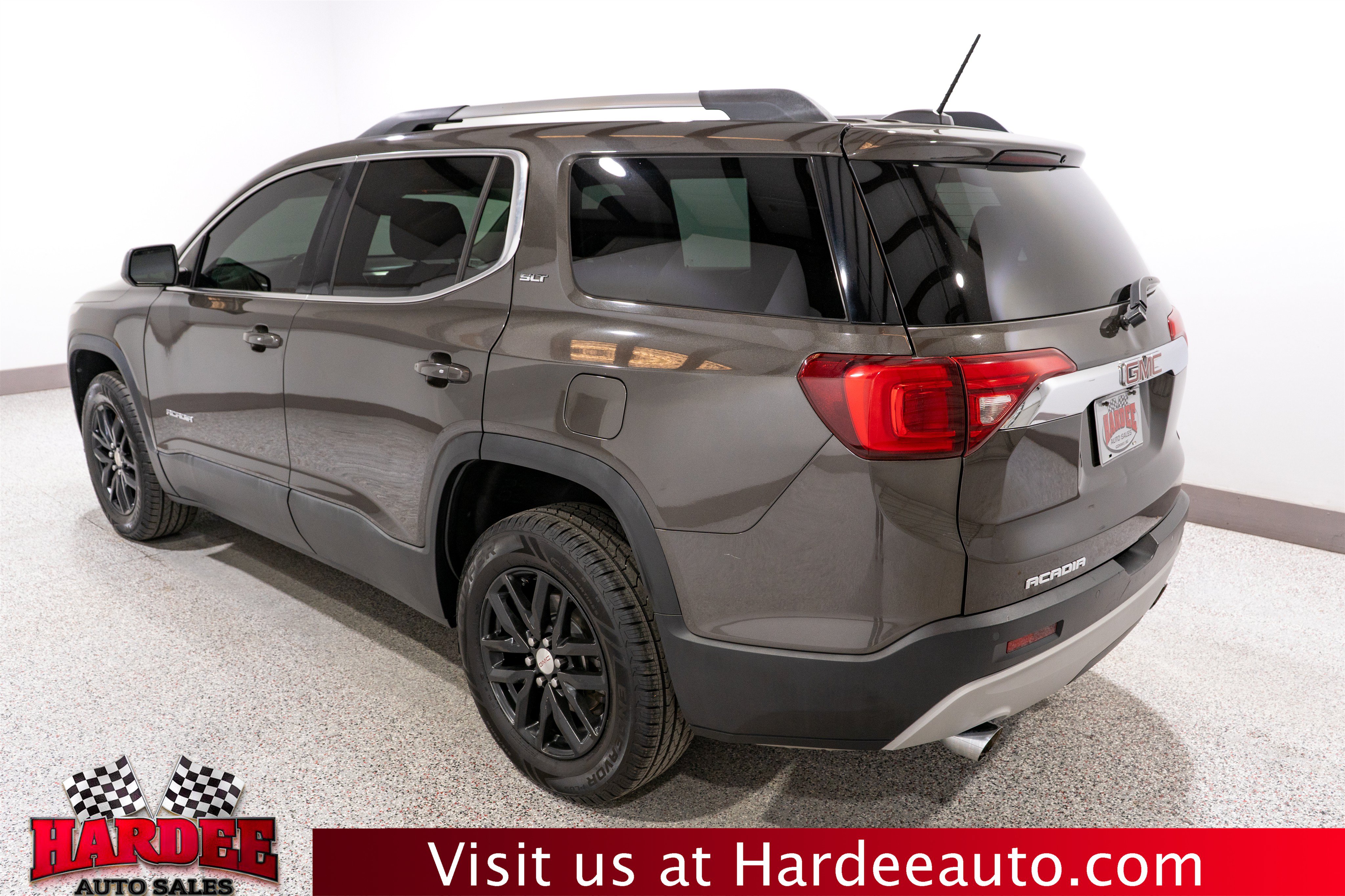 Used 2019 GMC Acadia SLT FWD image 3