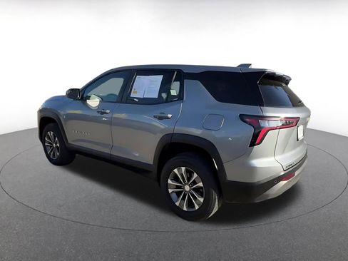 Used 2025 Chevrolet Equinox LT image 10