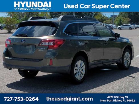 Used 2015 Subaru Outback 2.5i Premium AWD/4WD image 5