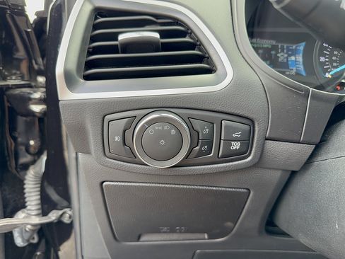 Certified 2024 Ford Edge ST-Line AWD/4WD image 24