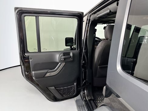 Used 2017 Jeep Wrangler Unlimited Sport w/ Quick Order Package 24S AWD/4WD image 22
