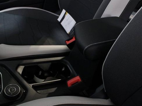 New 2026 Volkswagen Taos SE AWD/4WD image 14