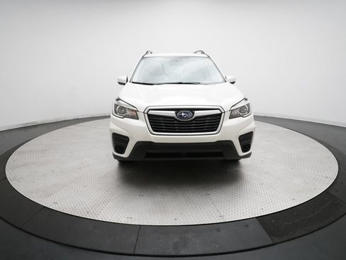 Used 2020 Subaru Forester Premium AWD/4WD image 11