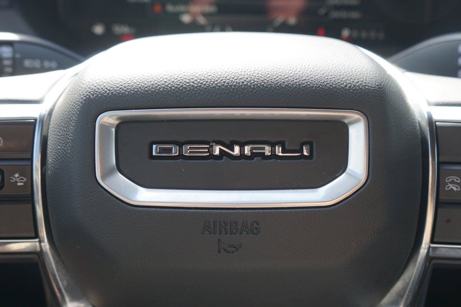 Used 2025 GMC Acadia Denali w/ LPO, Floor Liner Package FWD image 14