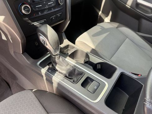 Used 2018 Ford Escape SE FWD image 12