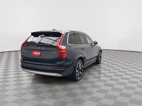 Used 2022 Volvo XC90 T6 Momentum w/ Advanced Package AWD/4WD image 43