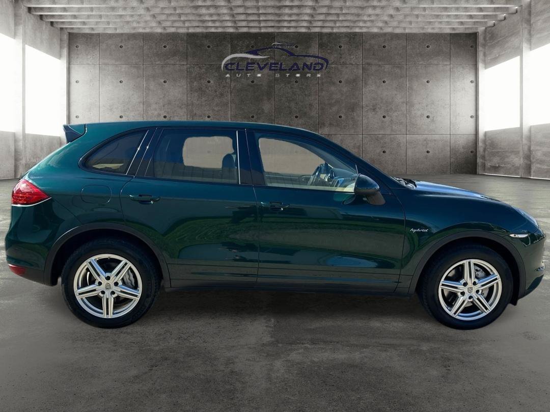 Used 2014 Porsche Cayenne S AWD/4WD image 2