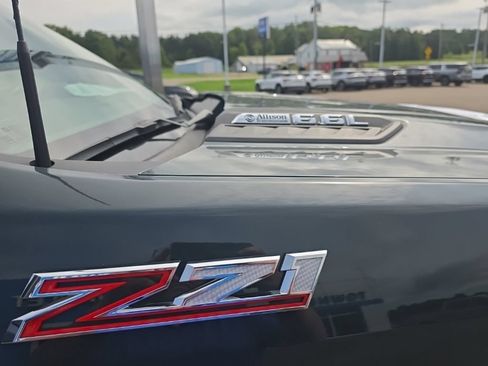 Used 2025 Chevrolet Silverado 2500 LT w/ All Star Edition AWD/4WD image 9