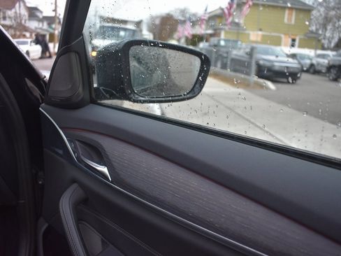 Used 2023 BMW 540i w/ M Sport Package image 22