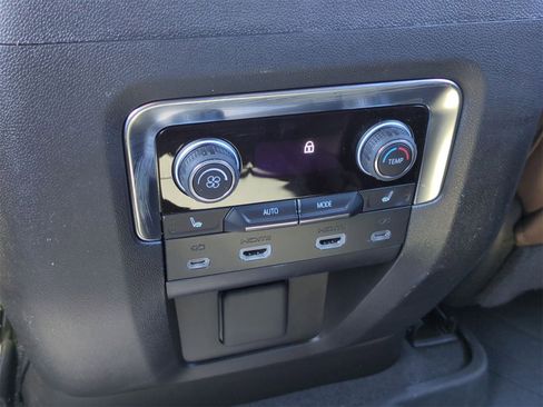 Certified 2024 Chevrolet Tahoe High Country w/ Advanced Technology Package image 28