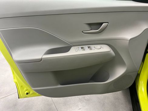 Used 2024 Hyundai Kona SEL image 11