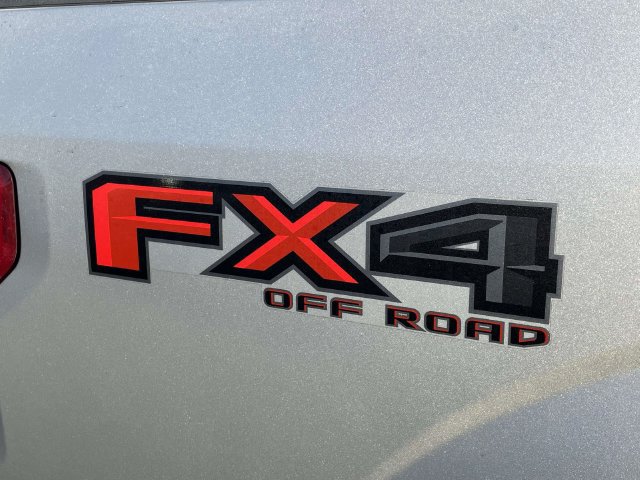 Used 2016 Ford F150 XLT w/ Equipment Group 302A Luxury AWD/4WD image 10