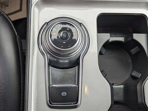 Used 2024 Ford Edge SEL image 12