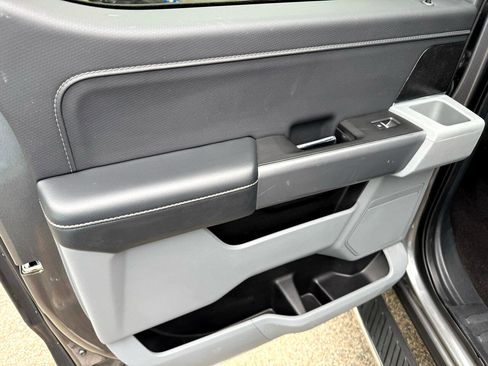 Used 2022 Ford F150 XLT w/ Equipment Group 302A High image 29