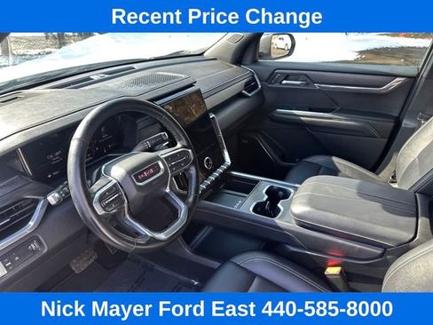 Used 2024 GMC Acadia Elevation FWD image 19