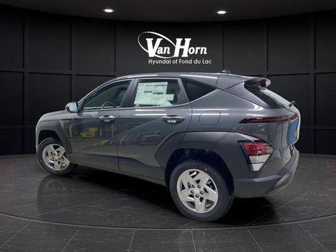 New 2026 Hyundai Kona SE image 3