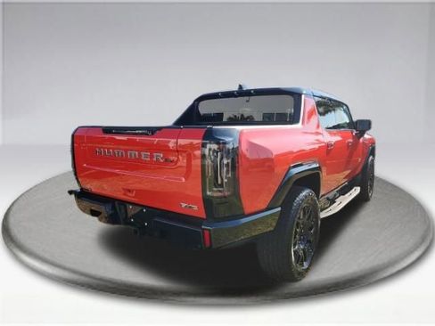 Used 2025 GMC Hummer EV 2X image 10