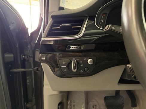 Used 2019 Audi Q7 3.0T Prestige w/ Prestige Package image 16