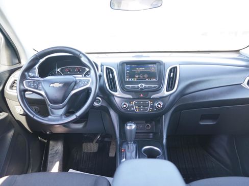 Used 2020 Chevrolet Equinox LT AWD/4WD image 22
