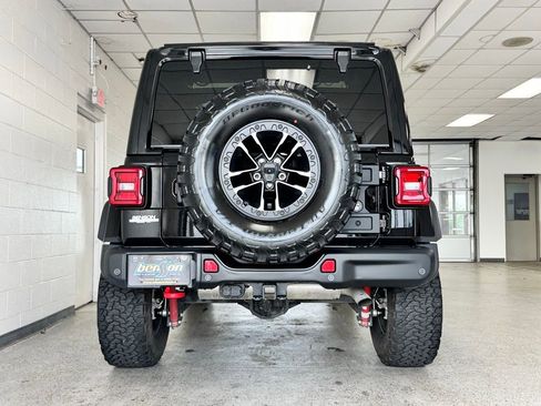 Certified 2024 Jeep Wrangler Unlimited Rubicon AWD/4WD image 6