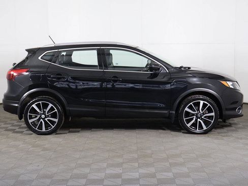 Used 2018 Nissan Rogue Sport SL w/ SL Premium Package image 18