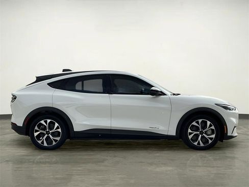 Used 2025 Ford Mustang Mach-E Select image 11