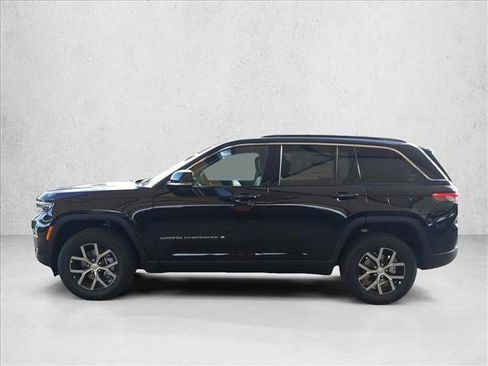 New 2025 Jeep Grand Cherokee Limited w/ Luxury Tech Group II image 5