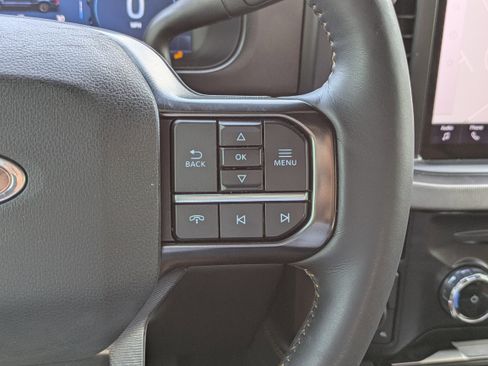 Used 2024 Ford F350 Platinum image 28