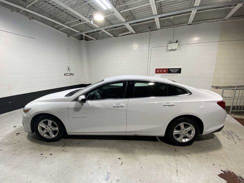 Used 2024 Chevrolet Malibu LT FWD image 3