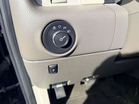 Used 2016 Lincoln Navigator Select AWD/4WD image 40