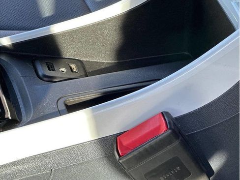 Used 2019 Chevrolet Bolt Premier w/ Infotainment Package image 20