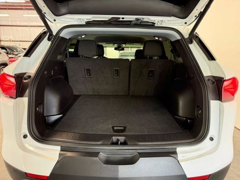 Used 2022 Chevrolet Blazer LT FWD image 23