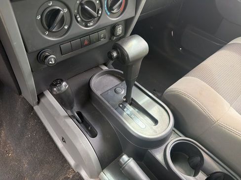 Used 2007 Jeep Wrangler X image 11