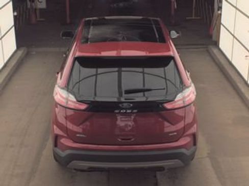 Used 2024 Ford Edge SEL w/ Convenience Package AWD/4WD image 6