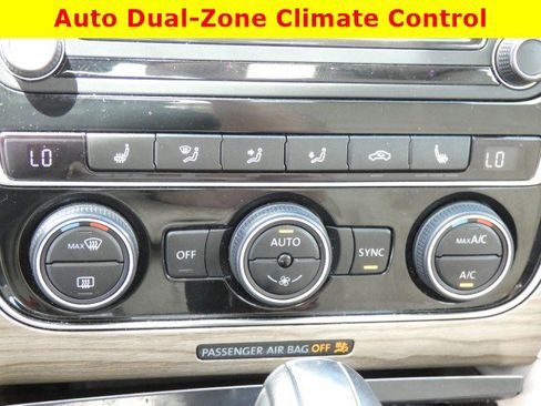 Used 2016 Volkswagen Passat 1.8T SE image 19