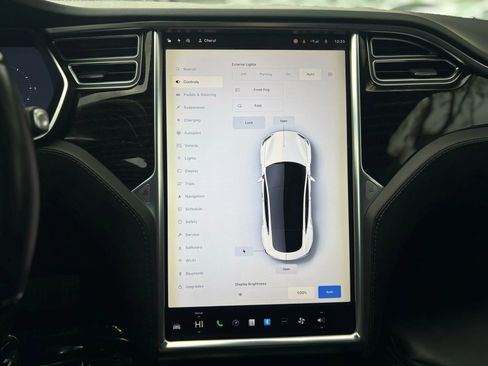 Used 2018 Tesla Model S 100D image 16