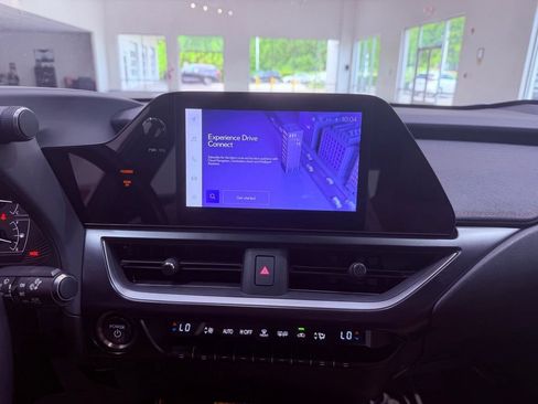 Certified 2023 Lexus UX 250h FWD w/ Accessory Package (Z1) image 22