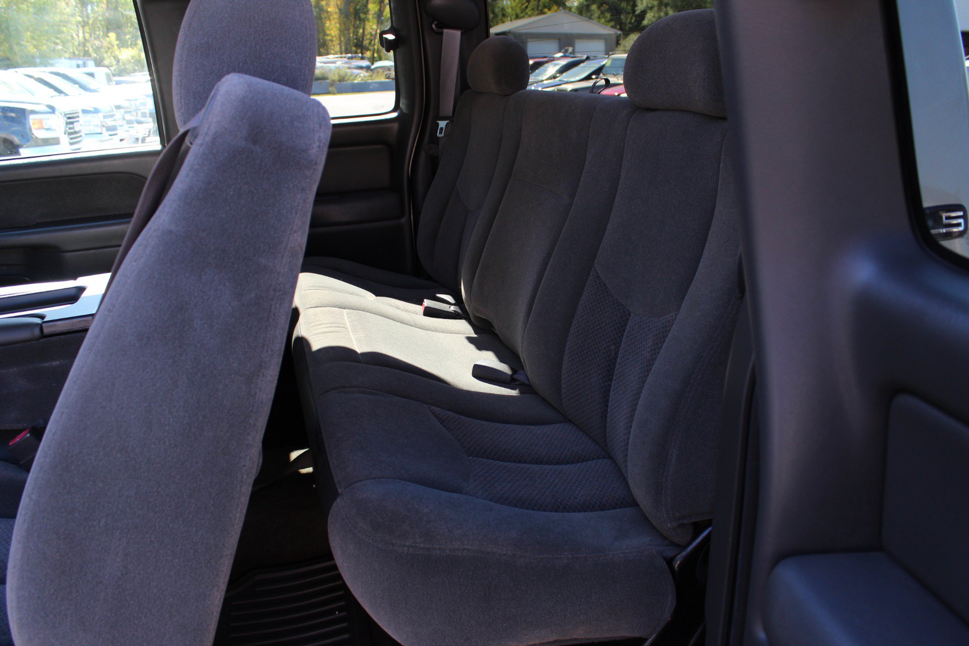 Used 2003 Chevrolet Silverado 2500 LS RWD image 20