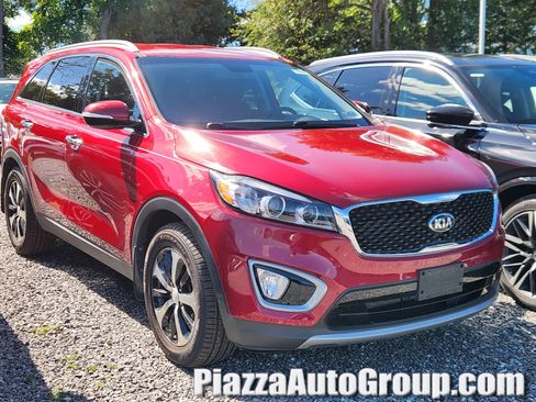 Used 2016 Kia Sorento EX FWD image 1