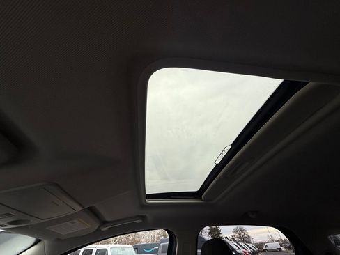 Used 2019 Ford EcoSport SE image 40