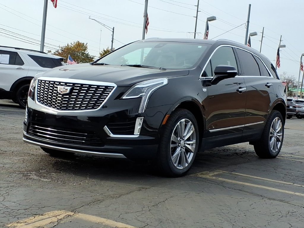 Used 2024 Cadillac XT5 Premium Luxury w/ LPO, Floor Liner Package AWD/4WD image 3